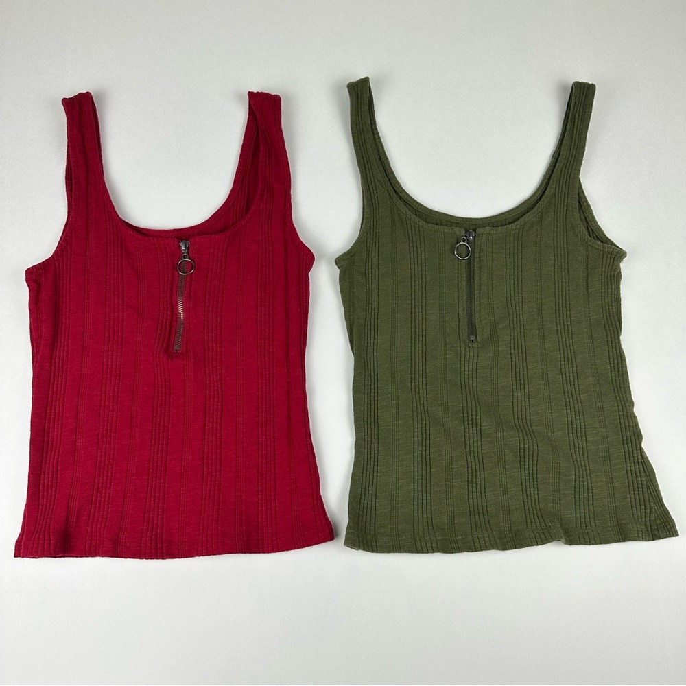 Aeropostale Red/Olive Green Ribbed Cropped Zipper Tanks Size M